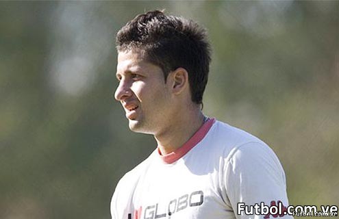 maestrico2NDV González llega procedente el fútbol mexicano